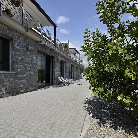 Feriehus Into The Wild And Sea View *